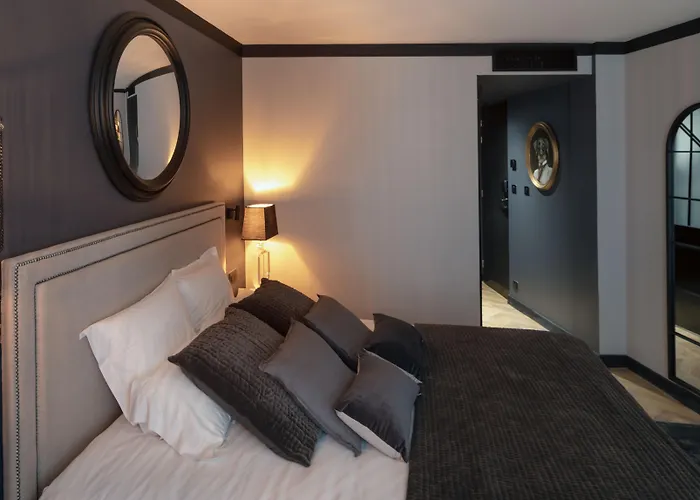 Maisons du Monde Hotel&Suites - Nantes
