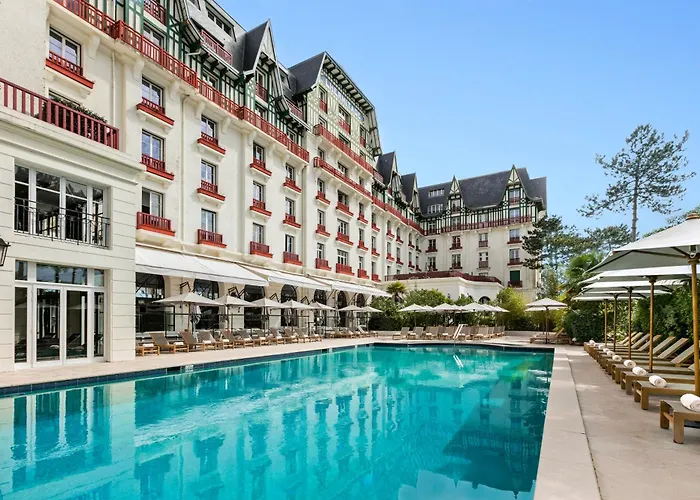 Hôtel Barrière L'Hermitage