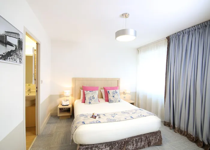 Trinite Hotel